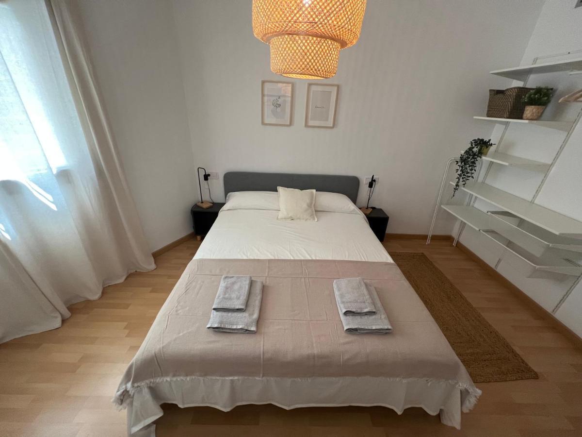 Cozy Apartment Well-Located In Terrassa, Barcelona Exterior foto
